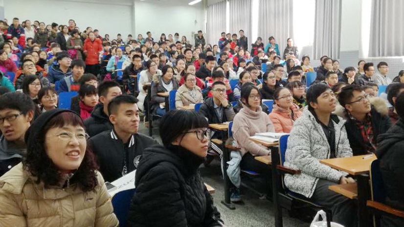 郑州一中宣讲会现场