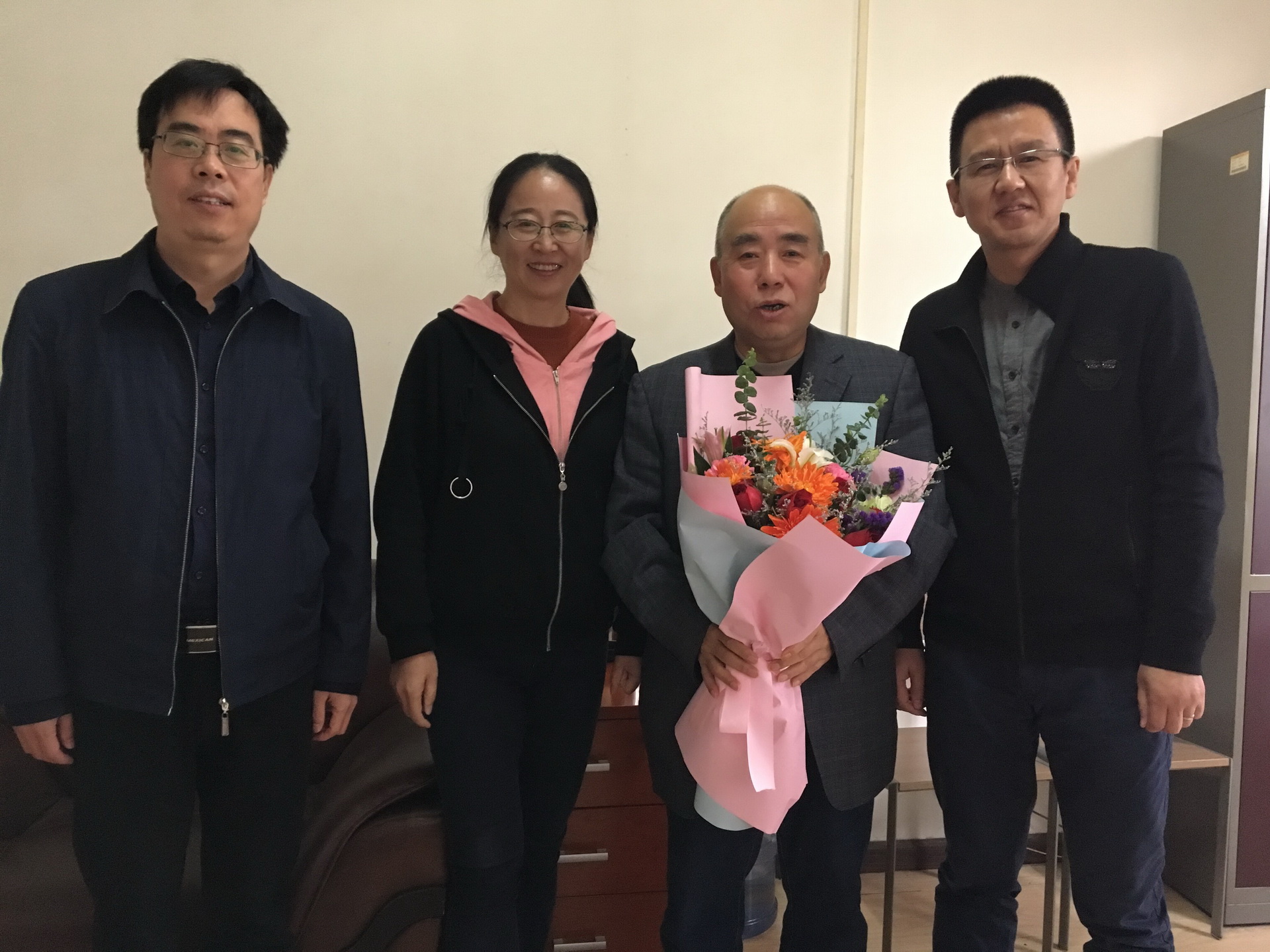 院领导慰问沈忠勋老师
